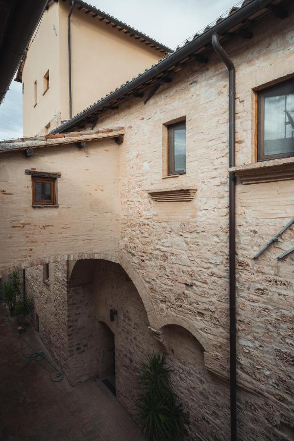 Affittacamere L'Alunno Foligno Kültér fotó